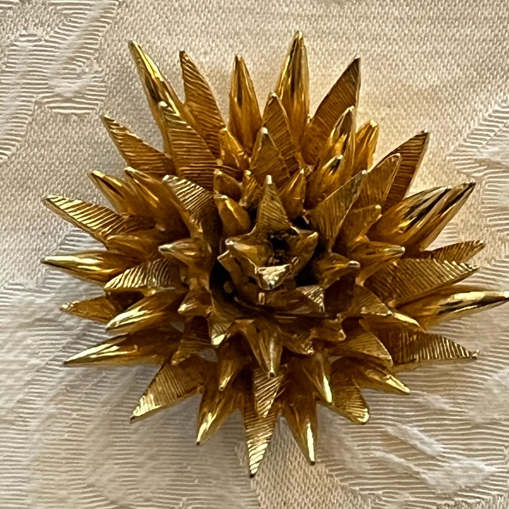 Vintage DeNICOLA porcupine or starburst brooch.  Excellent condition.